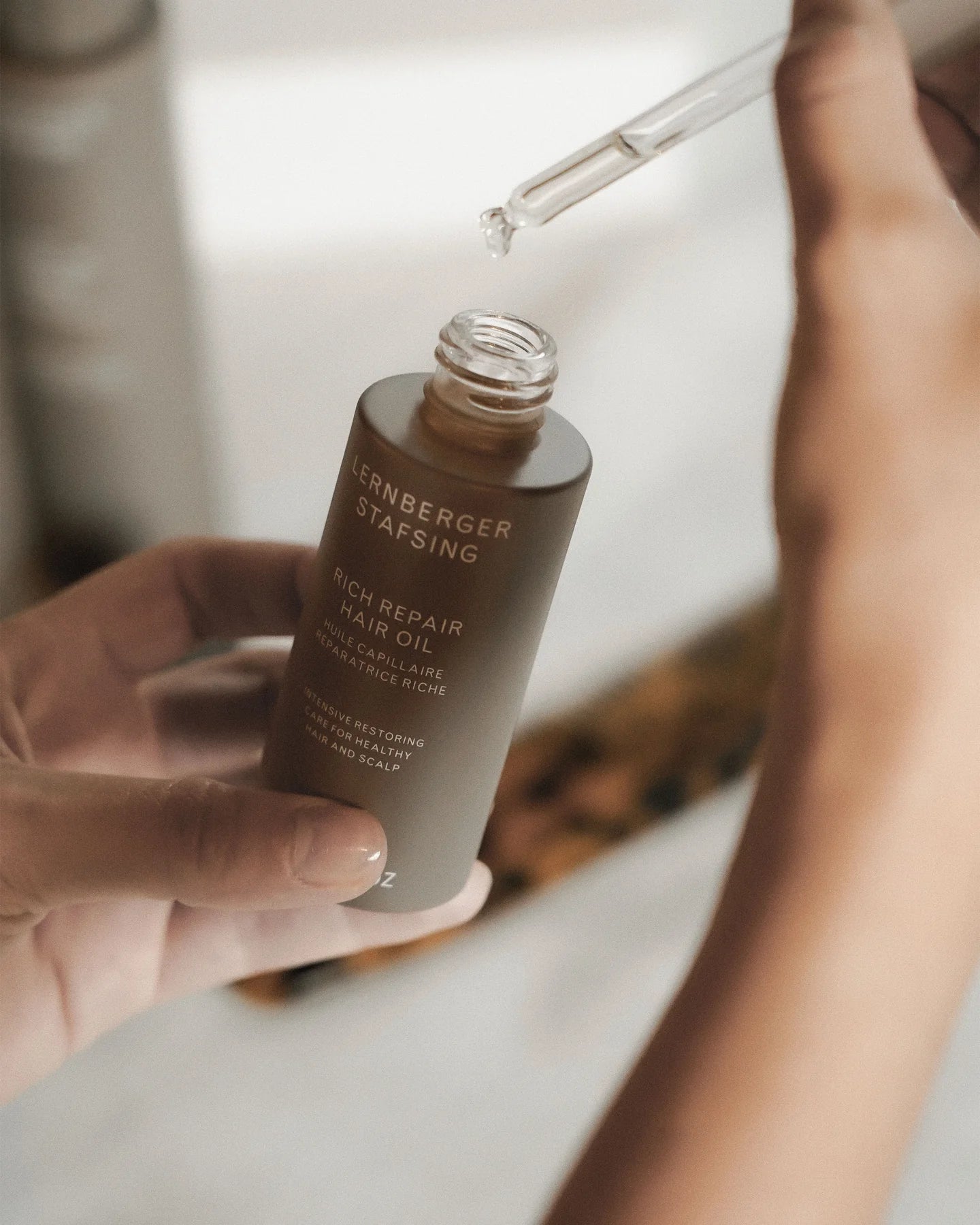 Lernberger Stafsing Rich Repair Hair Oil 50ml – Produktflasche seitlich